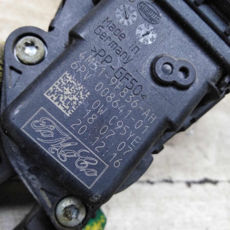 pedal-gaza-ford-focus-ii-dorestailing-art-90070-big-2