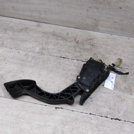 pedal-gaza-ford-focus-ii-dorestailing-art-90070-big-0