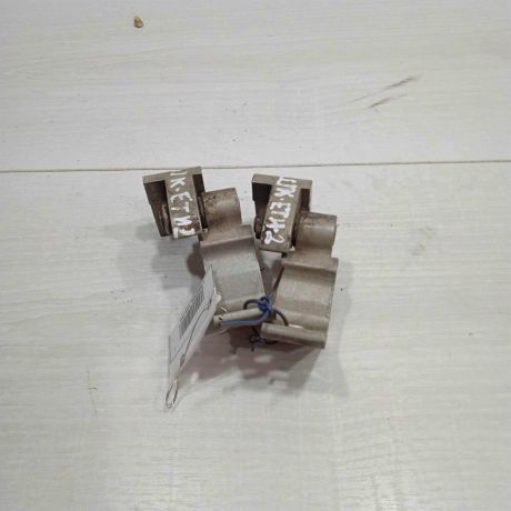 petlia-dveri-levaia-skoda-yeti-i-art-90682-big-0