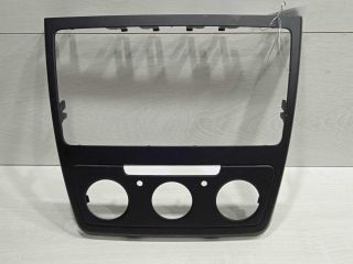 ramka-magnitoly-skoda-yeti-i-dorestailing-art-90811