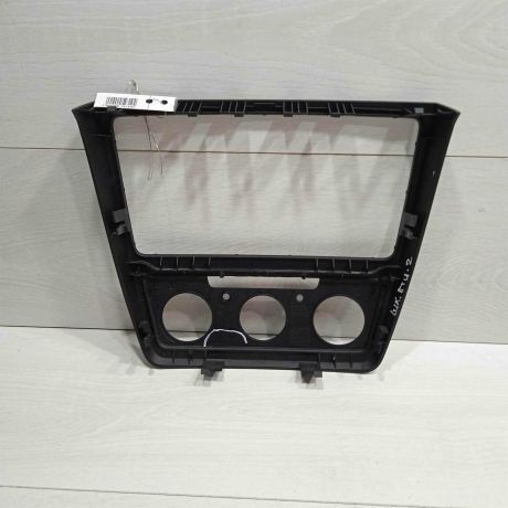 ramka-magnitoly-skoda-yeti-i-dorestailing-art-90811-big-3