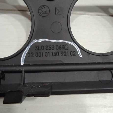 ramka-magnitoly-skoda-yeti-i-dorestailing-art-90811-big-2