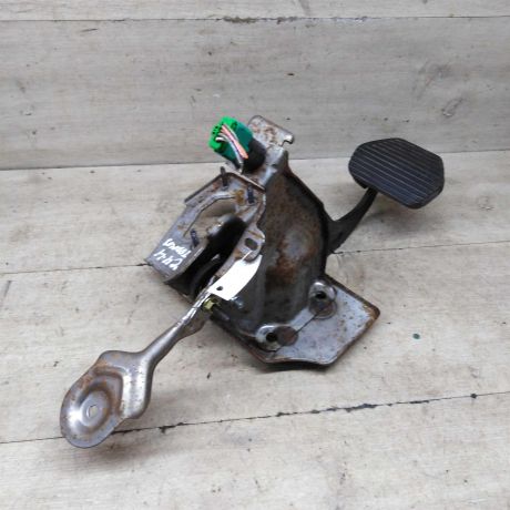 pedal-tormoza-akpp-citroen-c4-i-art-91081-big-2