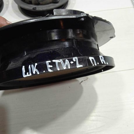 dinamik-akusticeskii-zadnii-skoda-yeti-i-art-91152-big-1