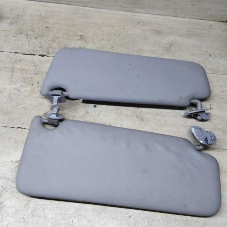 kozyrek-solncezashhitnyi-renault-clio-ii-art-91854-big-2