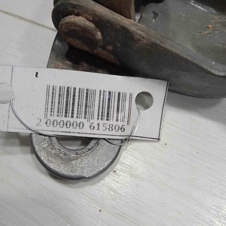 petlia-dveri-peredniaia-pravaia-hyundai-ix35-i-art-93049-big-1