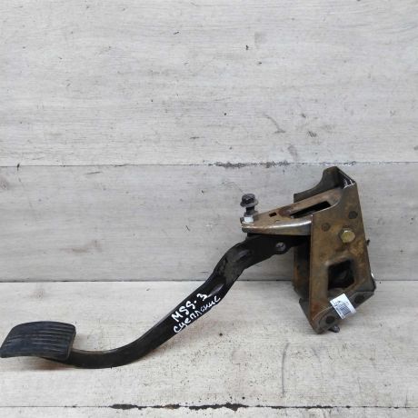 pedal-scepleniia-mitsubishi-space-star-i-art-93202-big-0