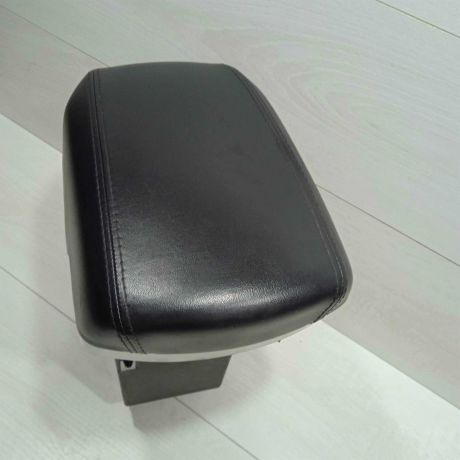 podlokotnik-hyundai-ix35-i-art-93342-big-2