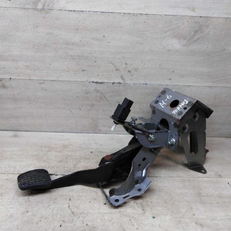 pedal-tormoza-mazda-6-gg-art-93610-big-0