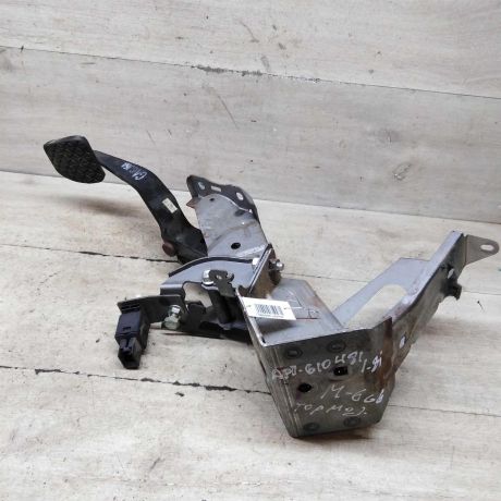 pedal-tormoza-mazda-6-gg-art-93610-big-3