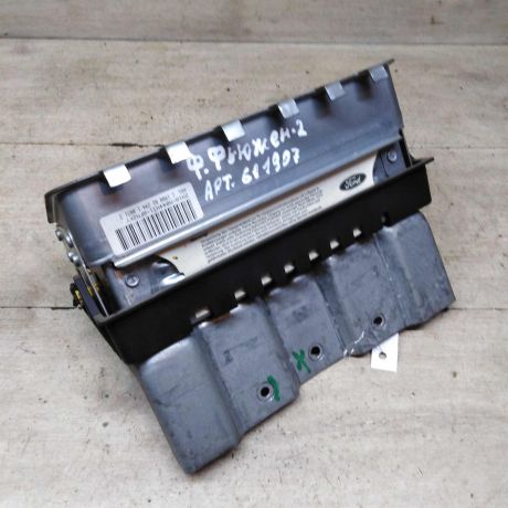 poduska-bezopasnosti-airbag-pravaia-ford-fusion-i-art-93889-big-3