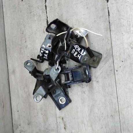 petlia-dveri-ford-mondeo-3-art-94903-big-0