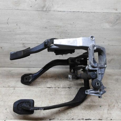 blok-pedalei-audi-a4-b7-audi-a4-b6-art-95189-big-4