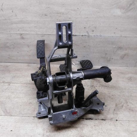 blok-pedalei-audi-a4-b7-audi-a4-b6-art-95189-big-5