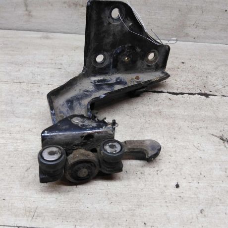 petlia-dveri-otkatnoi-zadniaia-pravaia-nizniaia-peugeot-partner-i-restailing-art-96024-big-4