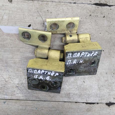 petlia-dveri-peredniaia-pravaia-peugeot-partner-i-restailing-art-96093-big-3