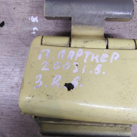 petlia-dveri-raspasnoi-zadniaia-pravaia-verxniaia-peugeot-partner-i-restailing-art-96094-big-6