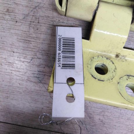 petlia-raspasnoi-dveri-zadniaia-levaia-verxniaia-peugeot-partner-i-restailing-art-96101-big-3