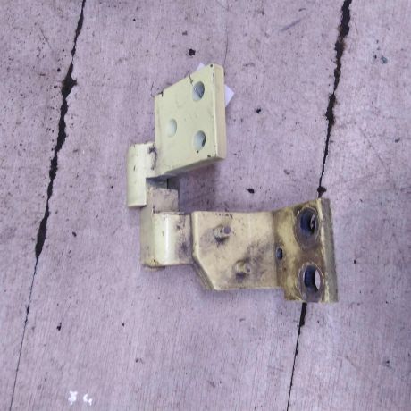 petlia-dveri-raspasnoi-zadniaia-levaia-nizniaia-peugeot-partner-i-restailing-art-96125-big-1