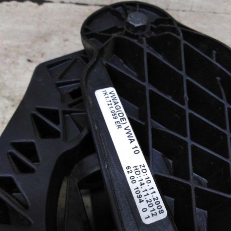 pedal-scepleniia-skoda-octavia-a5-rest-art-96256-big-1