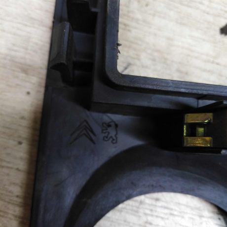 ramka-magnitoly-peugeot-partner-i-restailing-art-96333-big-5