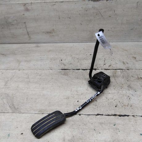 pedal-gaza-renault-symbol-i-art-96560-big-0