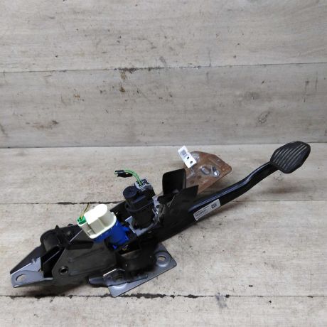 pedal-tormoza-ford-focus-2-dorestailing-art-96919-big-1