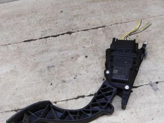 pedal-gaza-ford-focus-2-dorestailing-art-96920