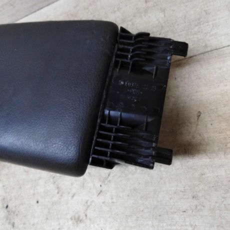 podlokotnik-mercedes-benz-c-klass-w203-art-98129-big-8