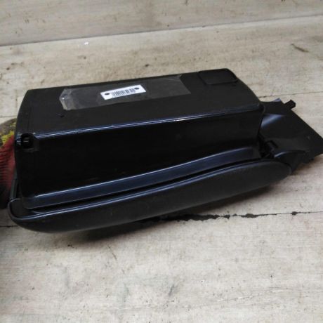 podlokotnik-mercedes-benz-c-klass-w203-art-98129-big-5