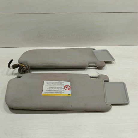 kozyrek-solncezashhitnyi-hyundai-santa-fe-ii-art-98422-big-0