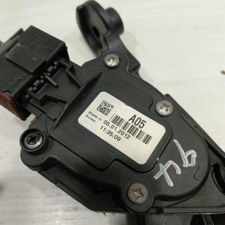 pedal-gaza-hyundai-santa-fe-ii-art-98562-big-2