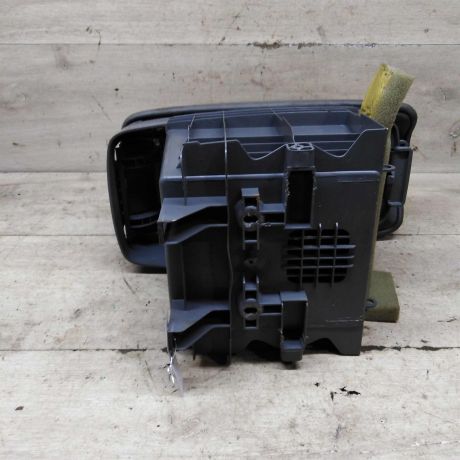 podlokotnik-mazda-6-gg-art-98719-big-3