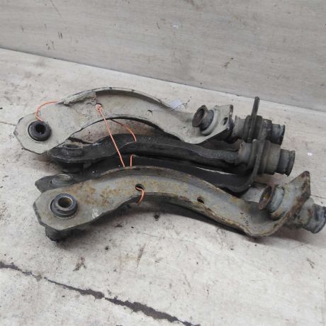 kronstein-perednei-balki-pravyi-renault-megane-ii-art-98843-big-0