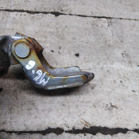 petlia-dveri-peredniaia-levaia-verxniaia-mazda-6-gg-art-98927-big-4