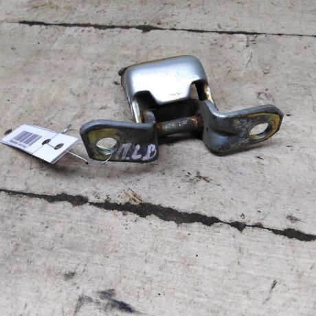 petlia-dveri-peredniaia-levaia-verxniaia-mazda-6-gg-art-98927-big-3