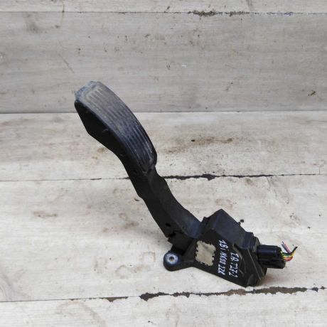 pedal-gaza-toyota-avensis-iii-art-98931-big-1