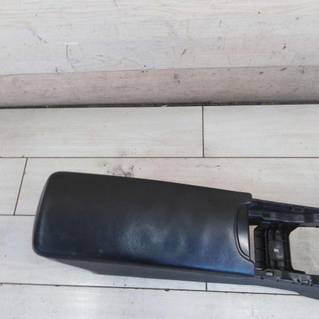 podlokotnik-toyota-avensis-iii-art-99079-big-1