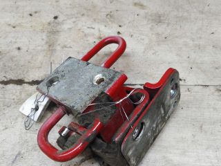 petlia-dveri-peredniaia-pravaia-nizniaia-skoda-octavia-i-a4-art-100831