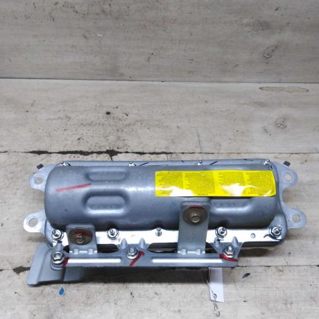 poduska-bezopasnosti-airbag-ford-focus-i-art-100901-big-0