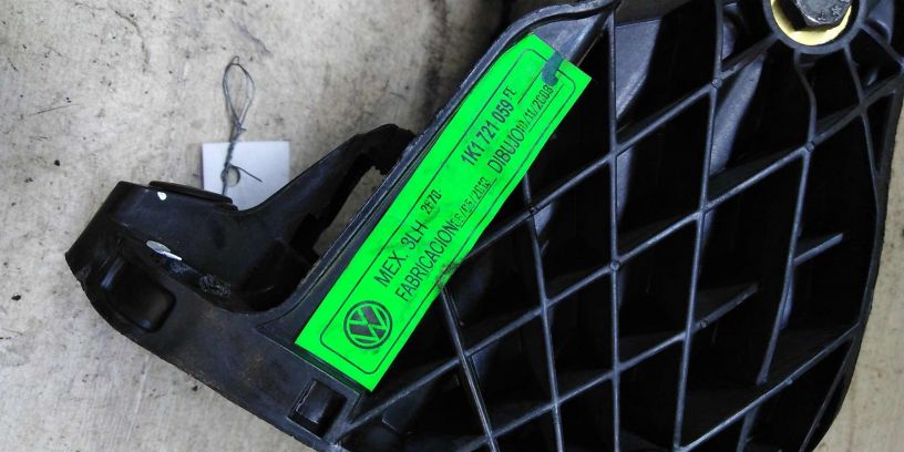 pedal-scepleniia-volkswagen-jetta-vi-art-101095-big-4