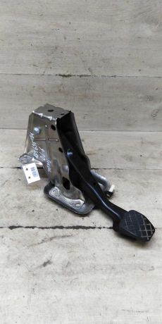 pedal-tormoza-volkswagen-jetta-vi-art-101185-big-0