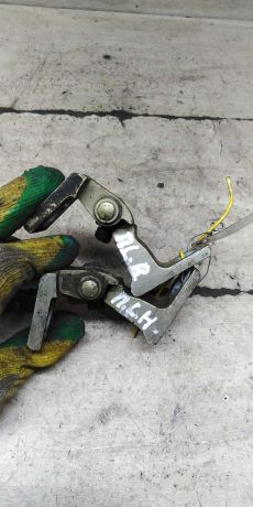 petlia-dveri-peredniaia-levaia-volkswagen-jetta-vi-art-101212-big-1