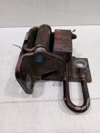 petlia-dverei-peredniaia-levaia-nizniaia-audi-a6-c5-est-liuft-art-101329-big-0