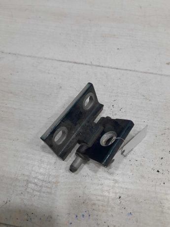 petlia-dveri-peredniaia-levaia-verxniaia-volvo-s80-art-101725-big-0