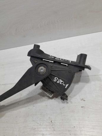 pedal-gaza-volvo-s80-art-101727-big-3