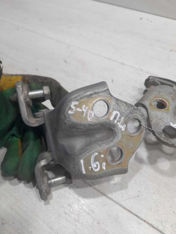 petlia-dveri-peredniaia-levaia-volvo-s40-volvo-v40-art-101898-big-2