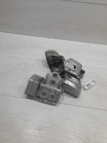 petlia-dveri-zadniaia-nizniaia-renault-megane-ii-art-101909-big-2