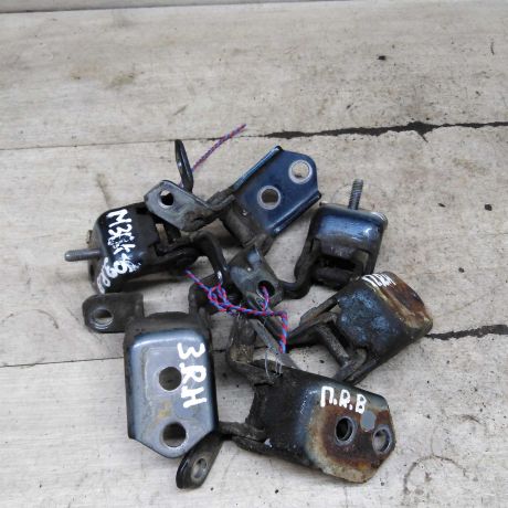 petlia-dveri-mazda-3-bk-art-102001-big-0