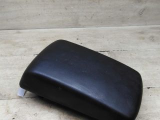 podlokotnik-mazda-3-bk-art-102121